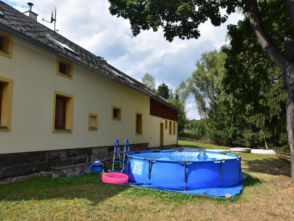 In With Swimming Pool Дом отдыха